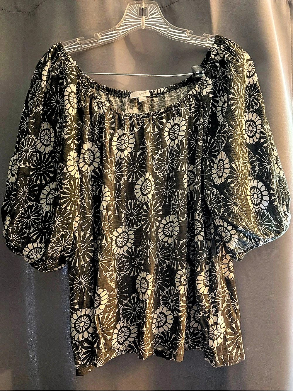 LOFT Floral Blouse in Green& White Size XL Like New